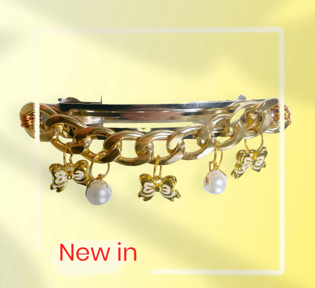Hanging Chain Barrette